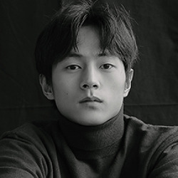 김다한