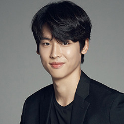 박정우