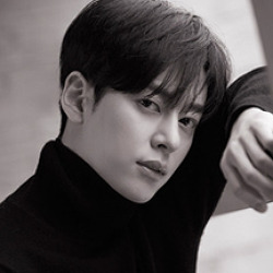 동현