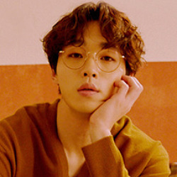 이석훈