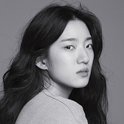 강채영