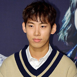 동우석