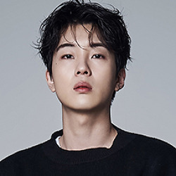 김진우