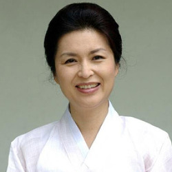 남윤정