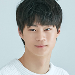 현우석