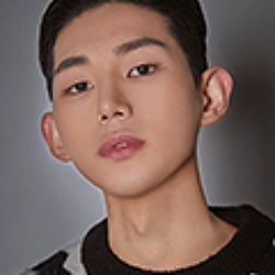 송민석