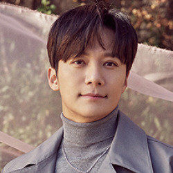 이재진