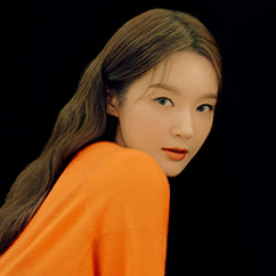 강민경
