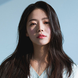권하영