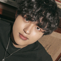 신현빈