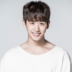 김우혁