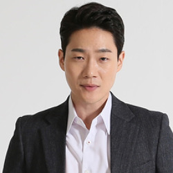 강준석