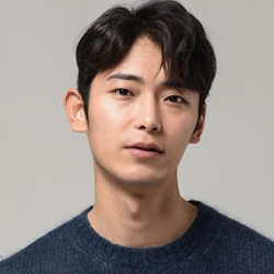 김지웅