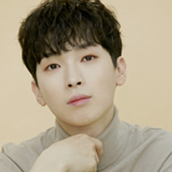 박강현