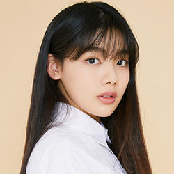 김유안